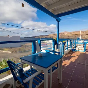 https://ventanas-de-lanzarote.in-canary-islands.com